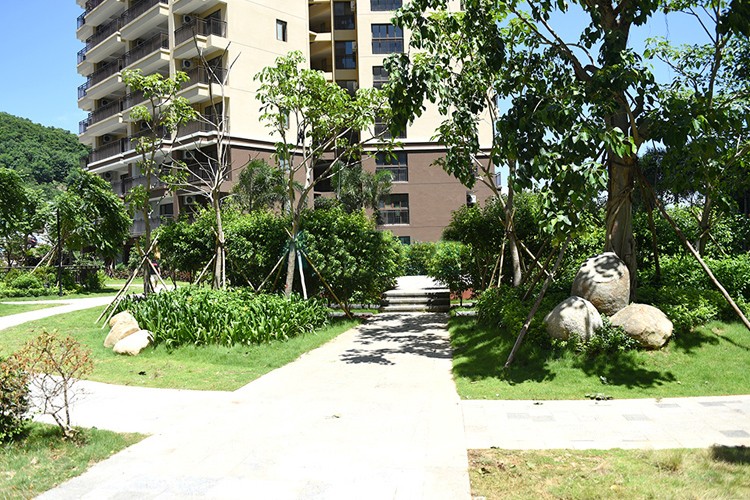 鸿坤山海墅小区园林实景